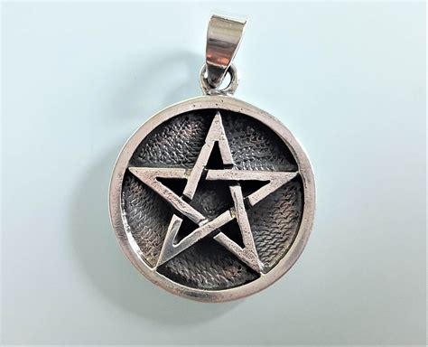 Star sign talisman necklace